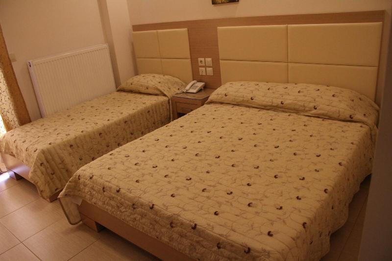 Paralía Viktoria Hotel מראה חיצוני תמונה