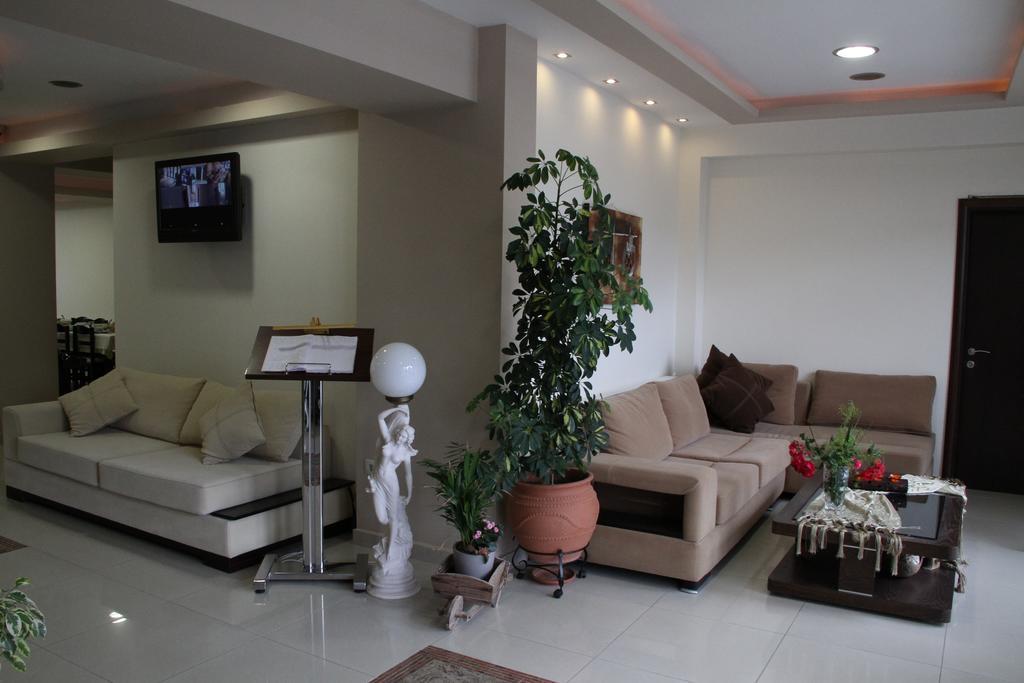 Paralía Viktoria Hotel מראה חיצוני תמונה