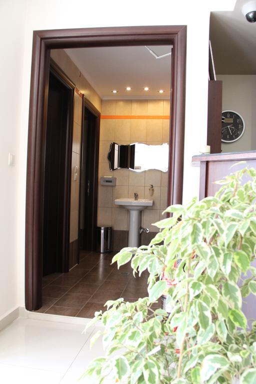 Paralía Viktoria Hotel מראה חיצוני תמונה