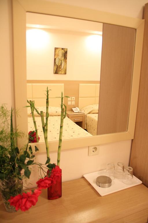 Paralía Viktoria Hotel חדר תמונה